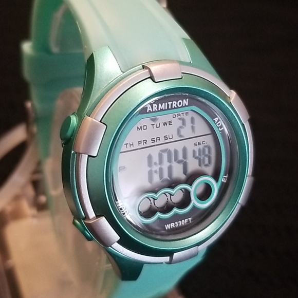 Digital Watch Armitron - Picture 2 of 3